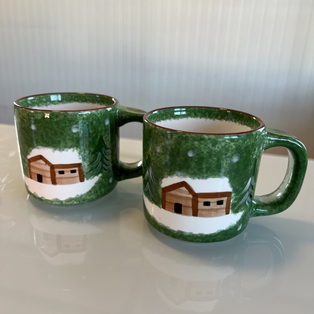 Pair Macy's The Cellar Log Cabin Coffee Mugs 12 Ounce Ceramic‎ Hand Painted 2002